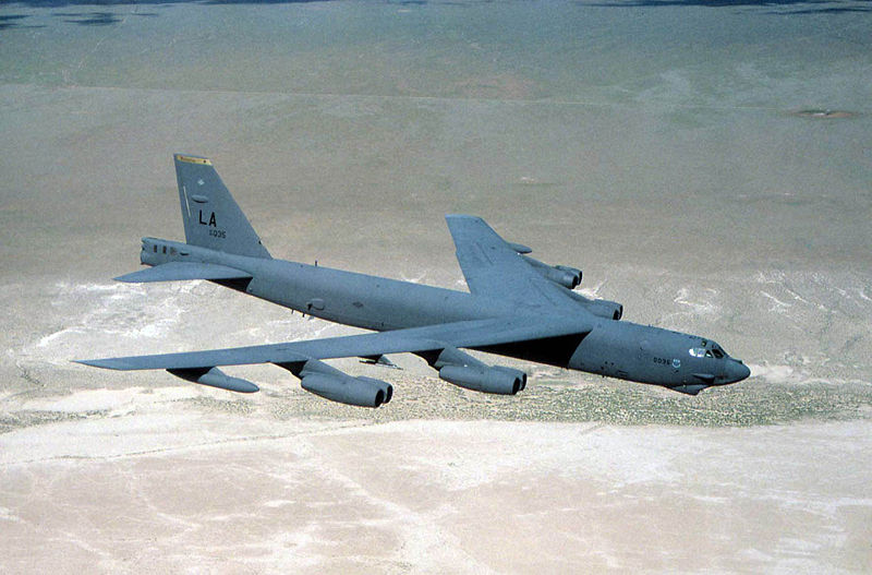 b52 bomber pictures. US B-52 bomber crashes off